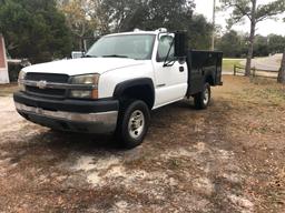 2004 Chevy 2500HD Mechanics Truck