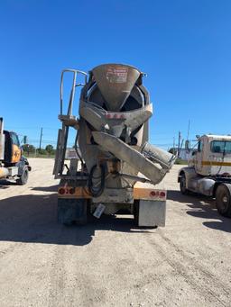 2007 Sterling LT9500 T/A Mixer Truck