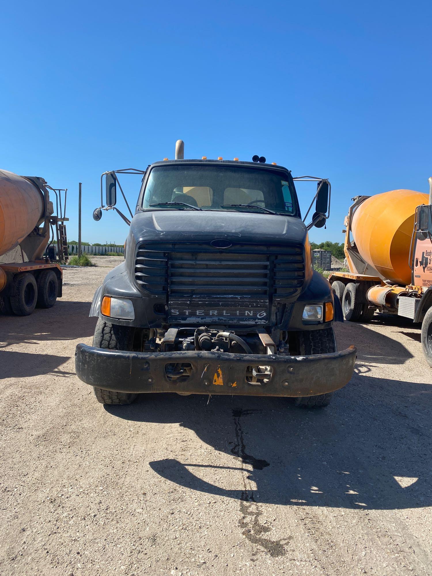 2007 Sterling LT9500 T/A Mixer Truck