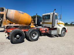 1998 Peterbilt 385 T/A Day Cab Truck Tractor