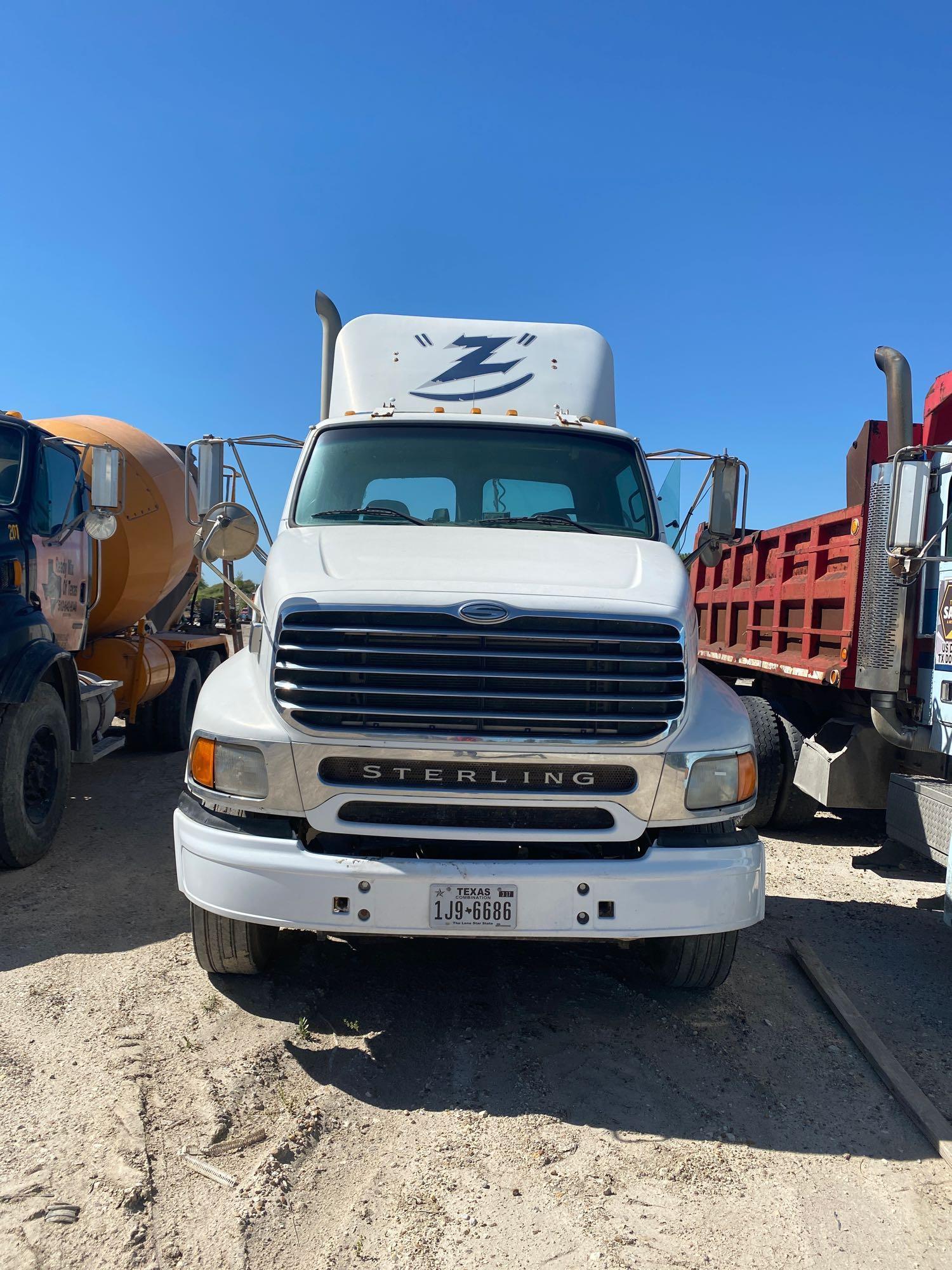 2006 Sterling AT9500 T/A Day Cab Truck Tractor