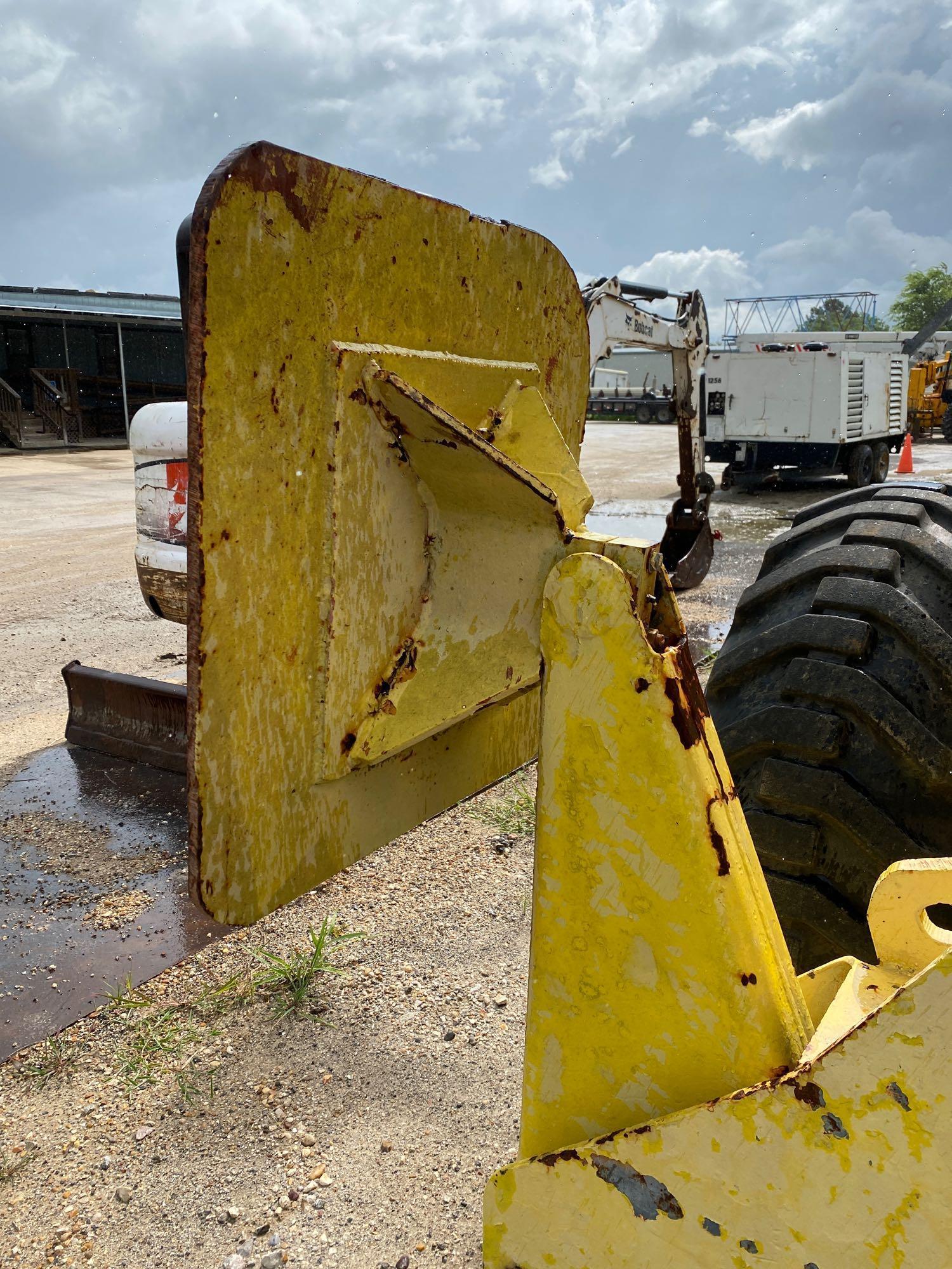 Galion 150FA Rough Terrain Crane