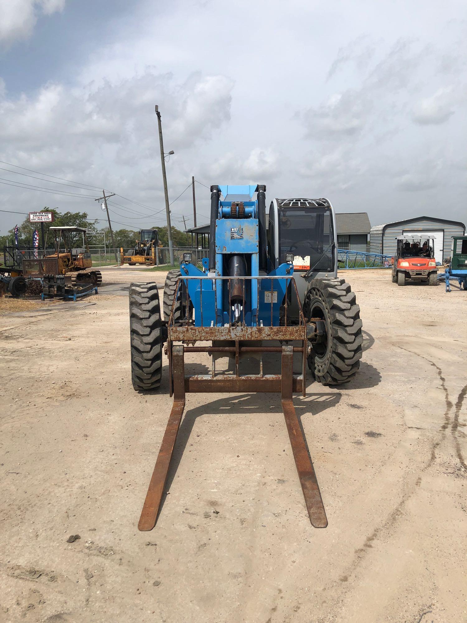 2011 Genie GTH-844 Telehandler