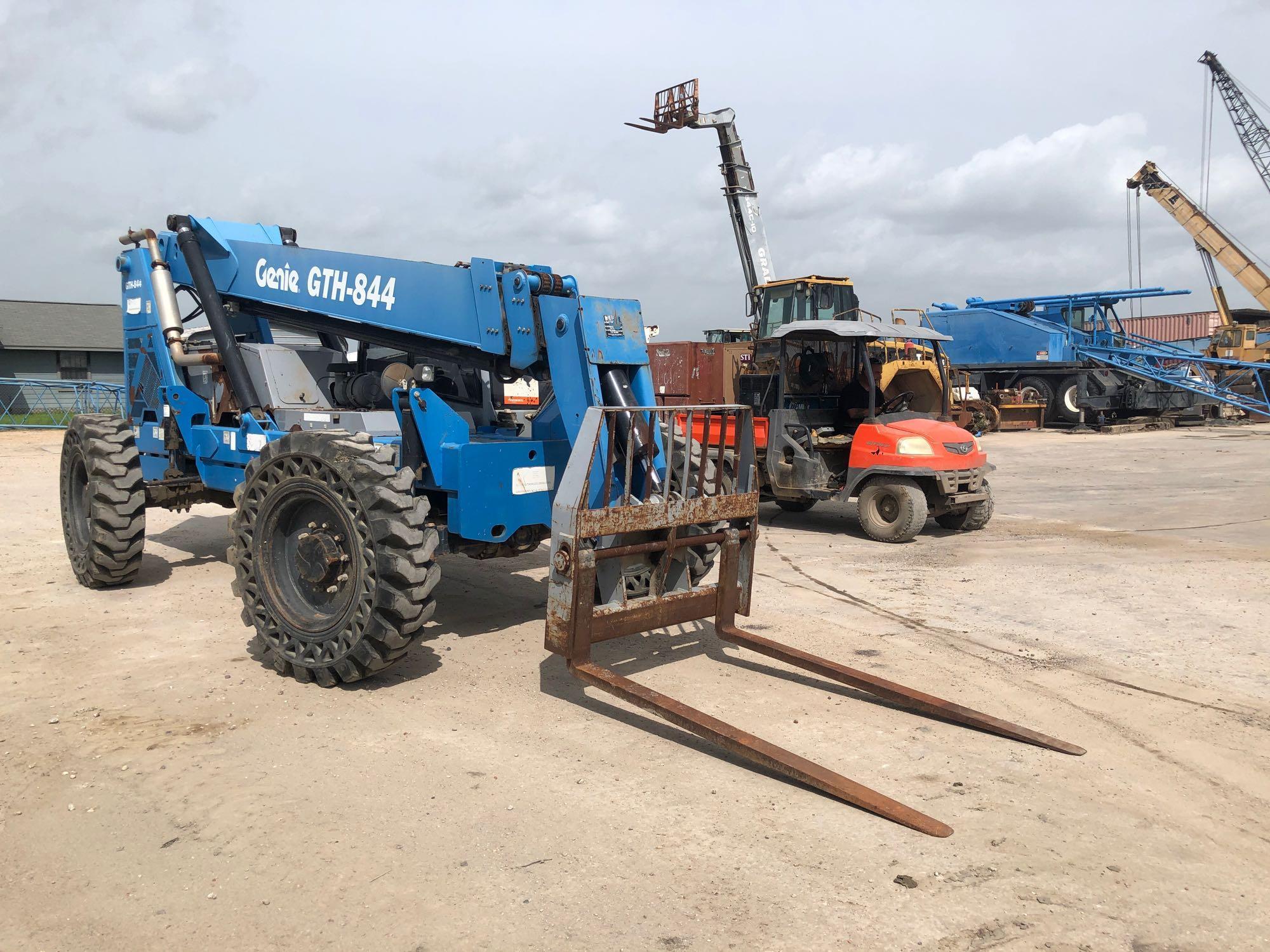 2011 Genie GTH-844 Telehandler