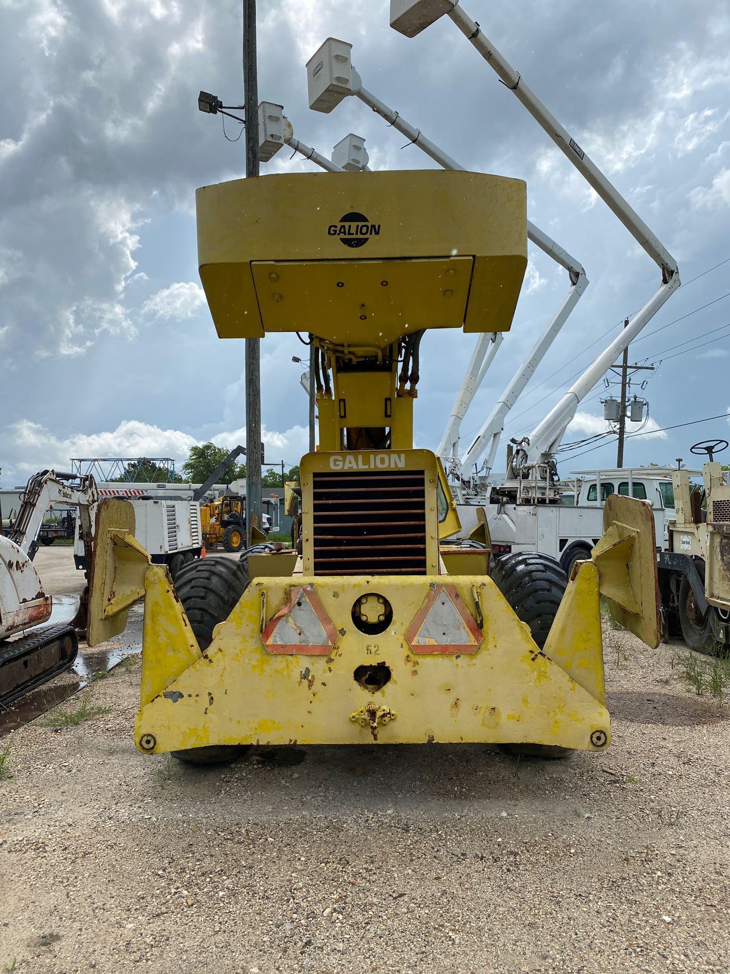 Galion 150FA Rough Terrain Crane