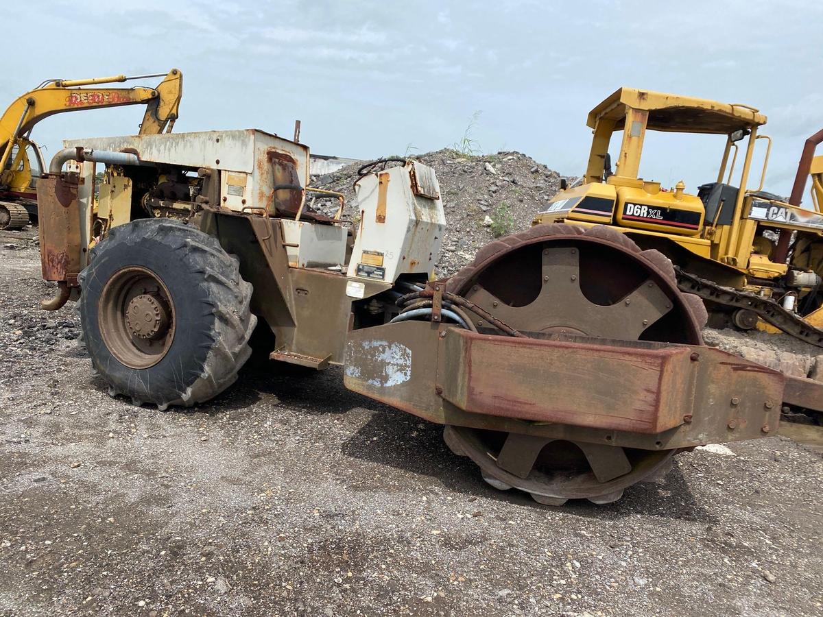 1983 Bomag BW210PD6 Paddor Compactor