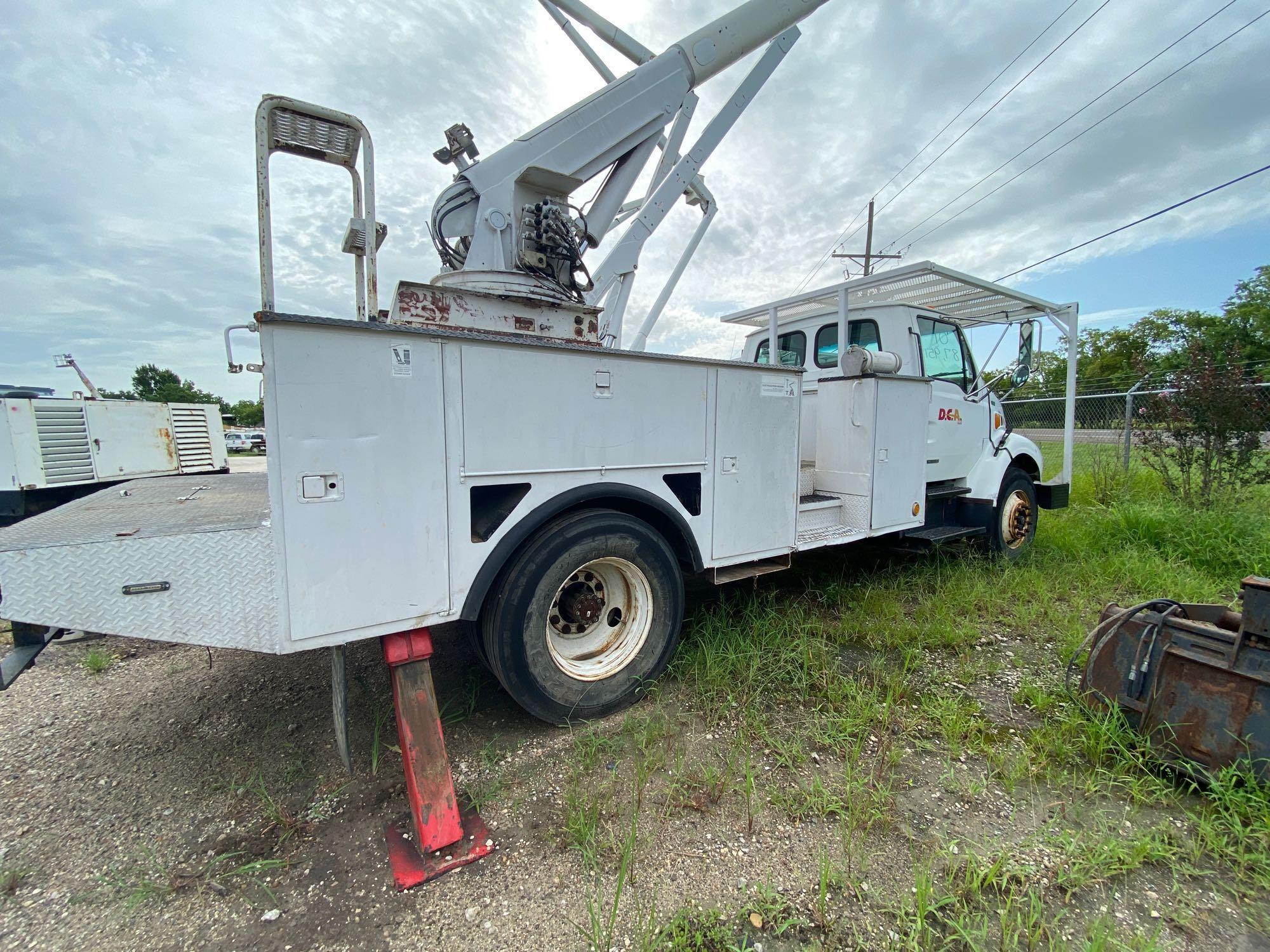 2001 Sterling M7500 Actera Bucket Truck