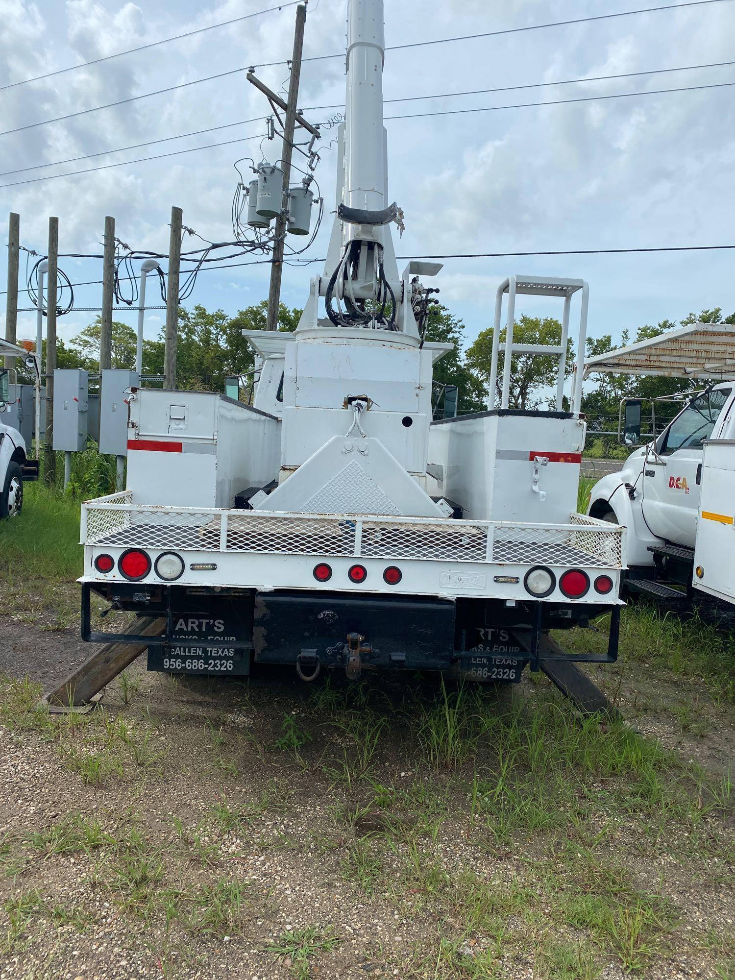 2001 Sterling Actera S/A Bucket Truck