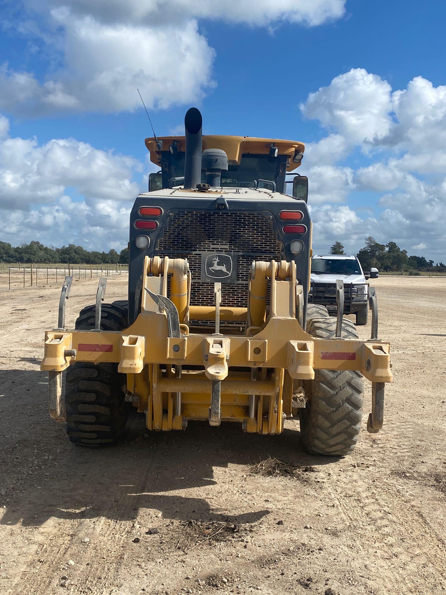 2017 John Deere 772GP Motor Grader