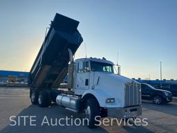 2000 Kenworth T800 T/A Dump Truck