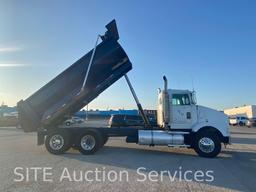 2000 Kenworth T800 T/A Dump Truck