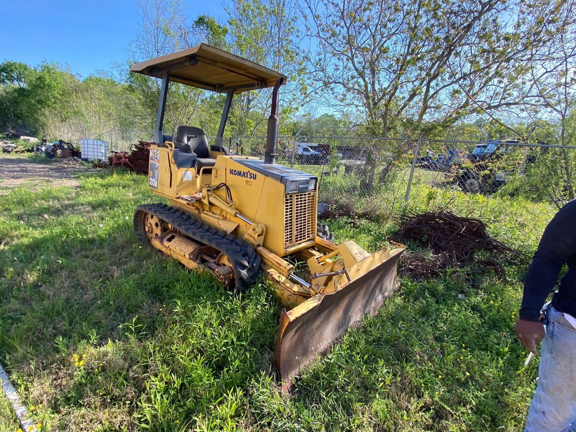 Komatsu D20A-7E Crawler Tractor