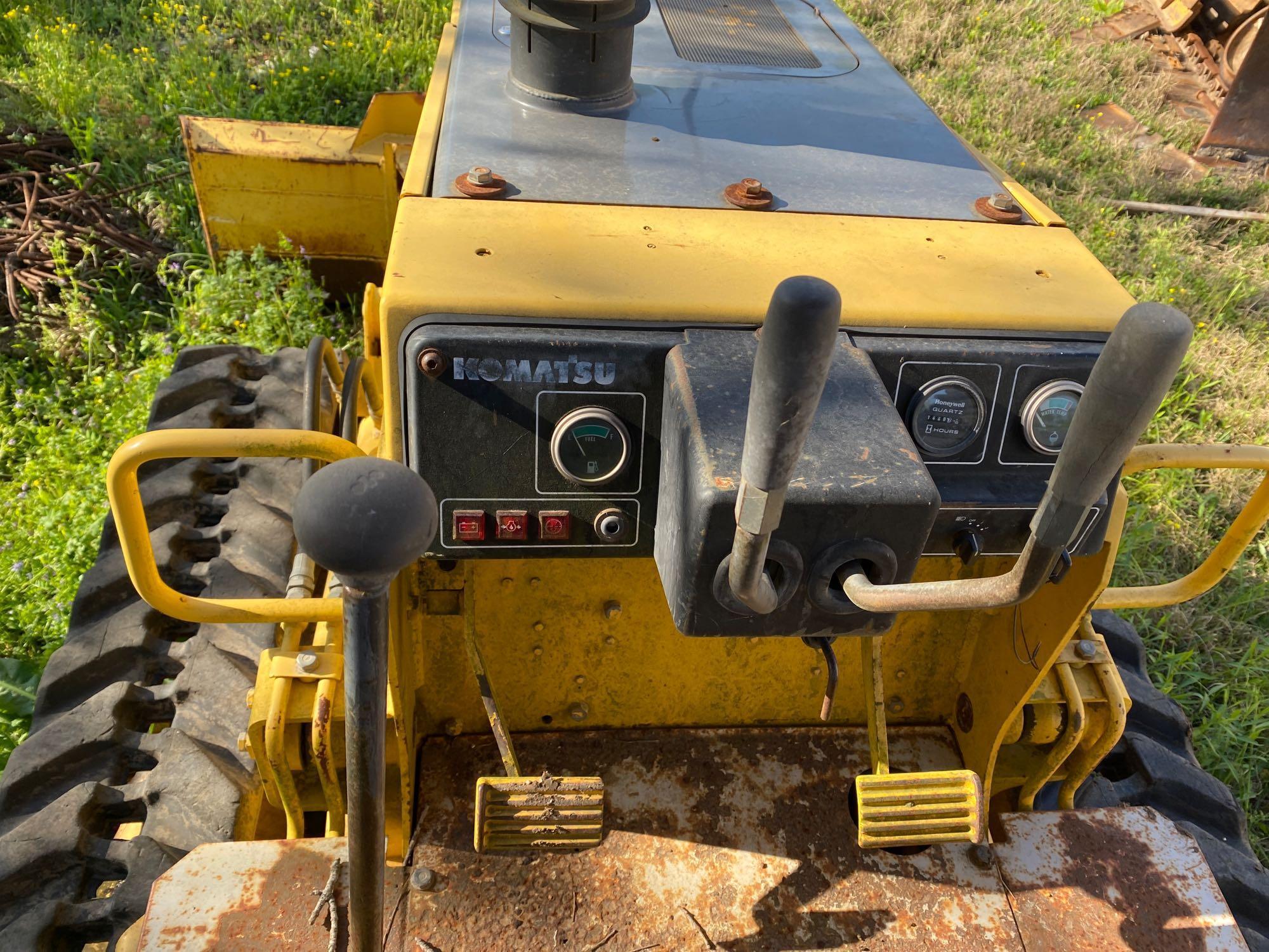 Komatsu D20A-7E Crawler Tractor