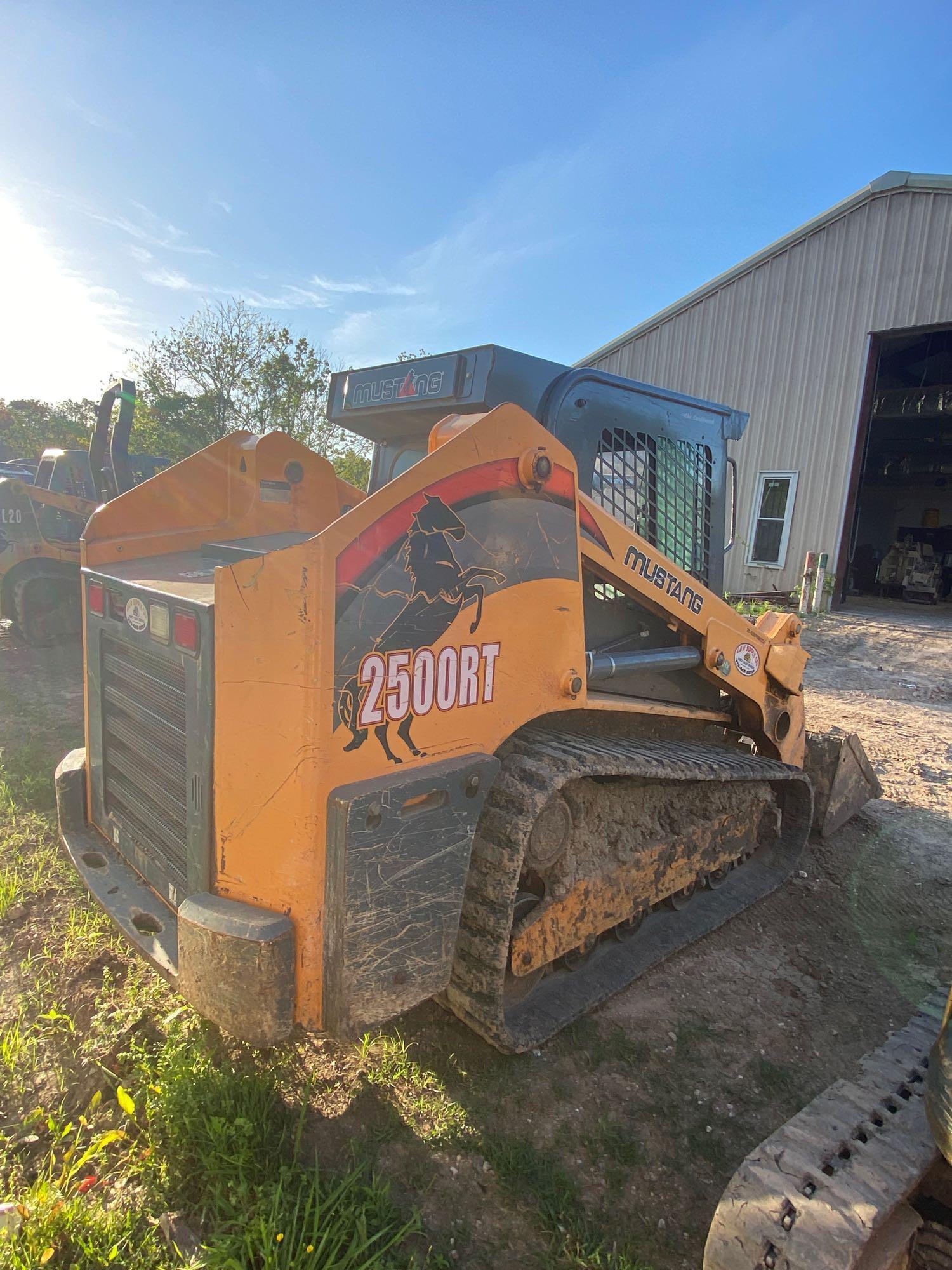 Mustang 2500RT Compact Track Loader