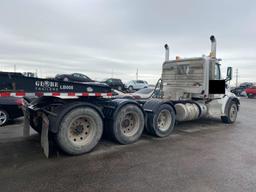 2015 Peterbilt 377 Tri/A Daycab Truck Tractor