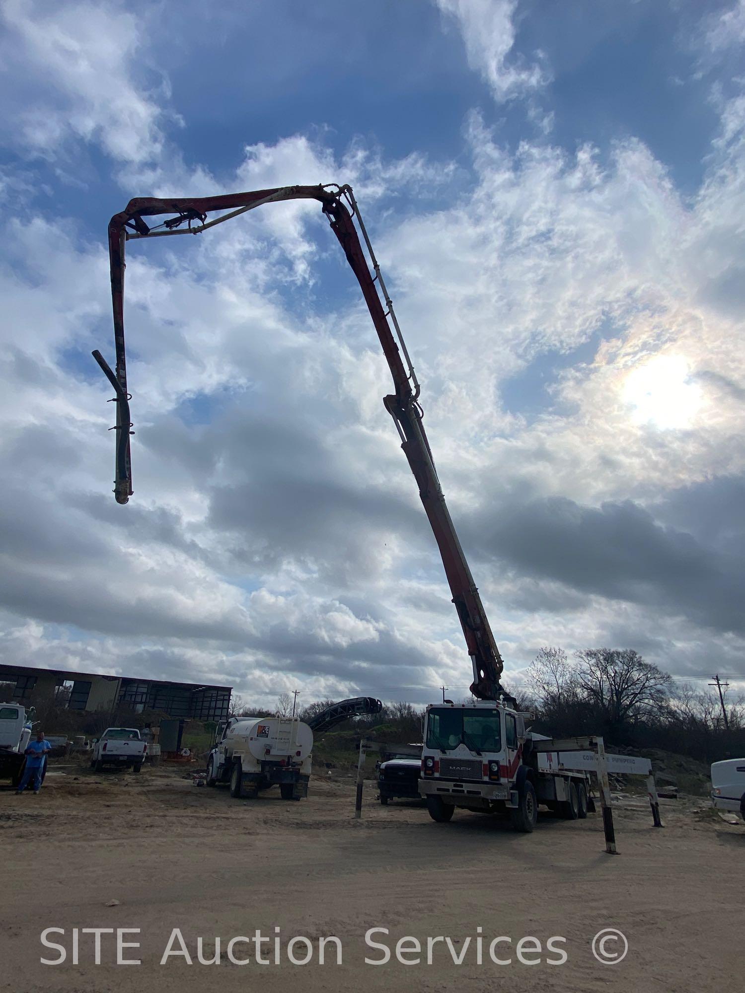 2006 Mack COE T/A Putzmeister Concrete Pump Truck