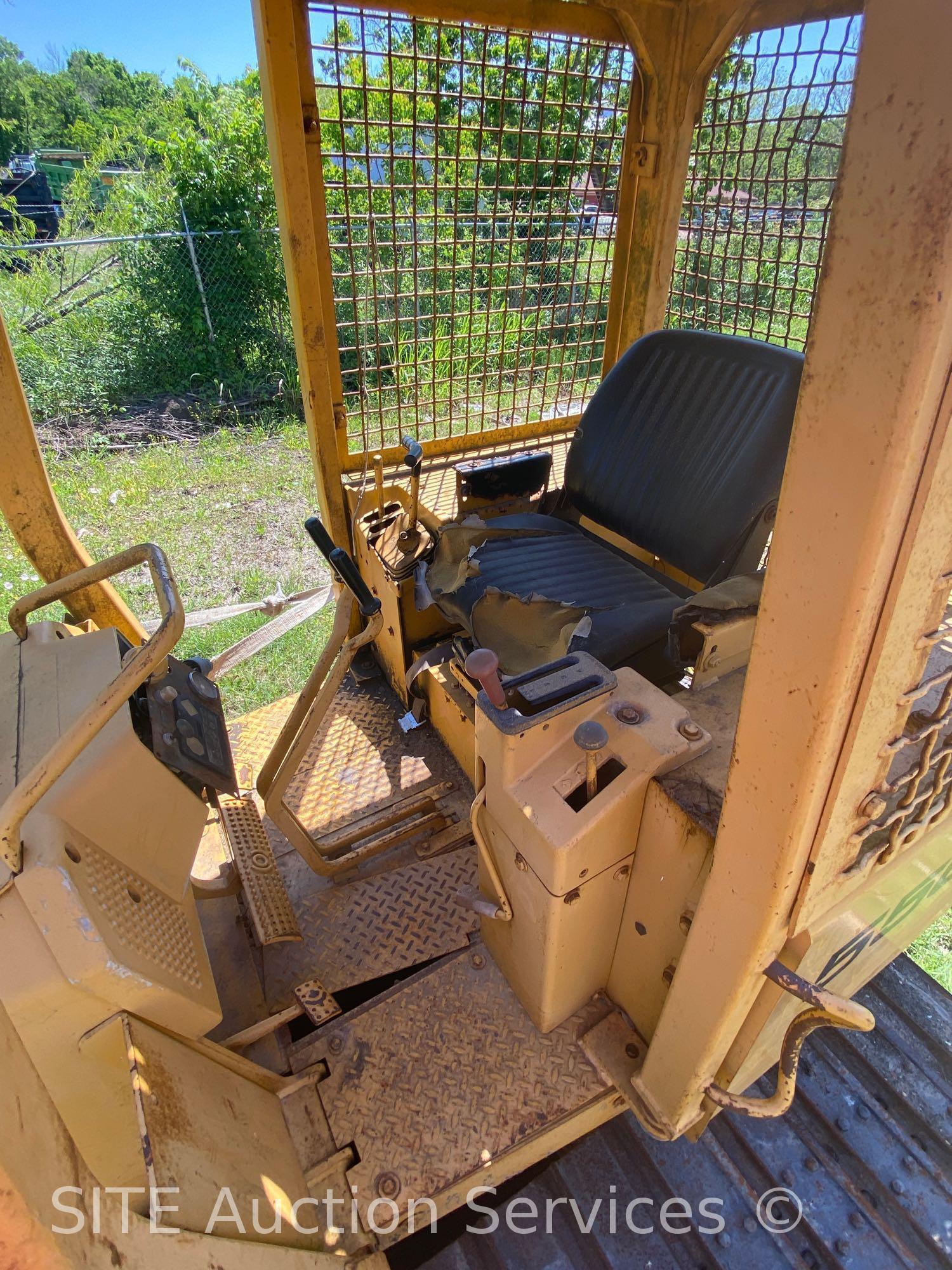 Deere 550G Crawler Dozer