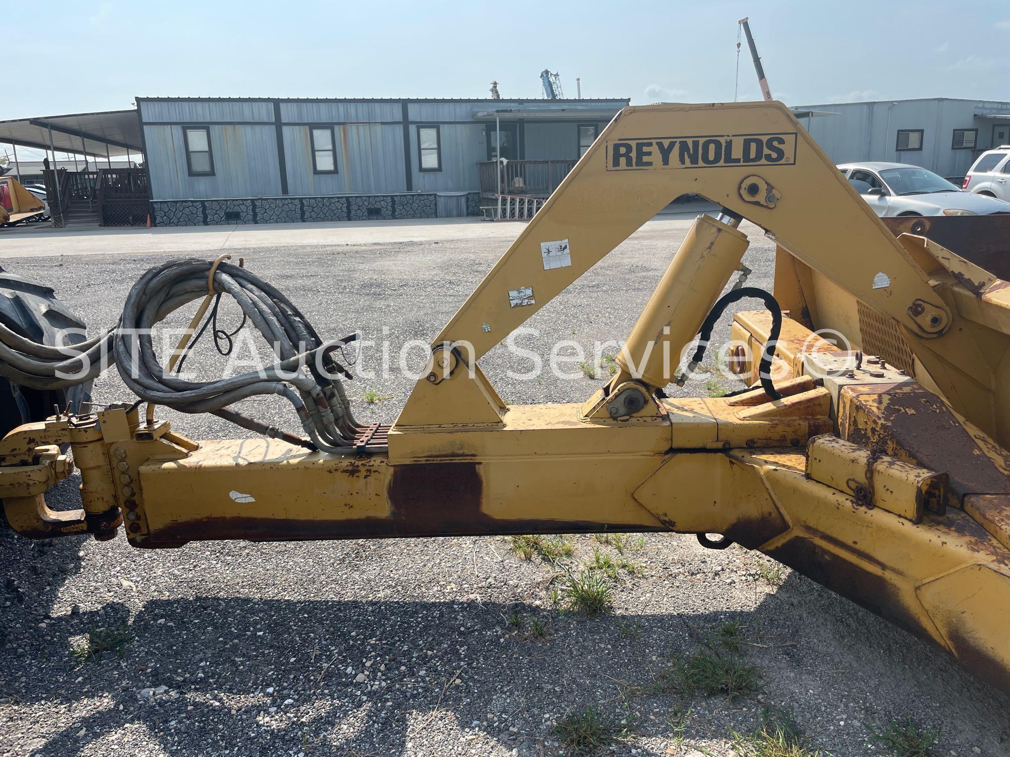 1994 Caterpillar Challenger 75C Track Tractor w/ 2001 Reynolds 18CMX Scraper