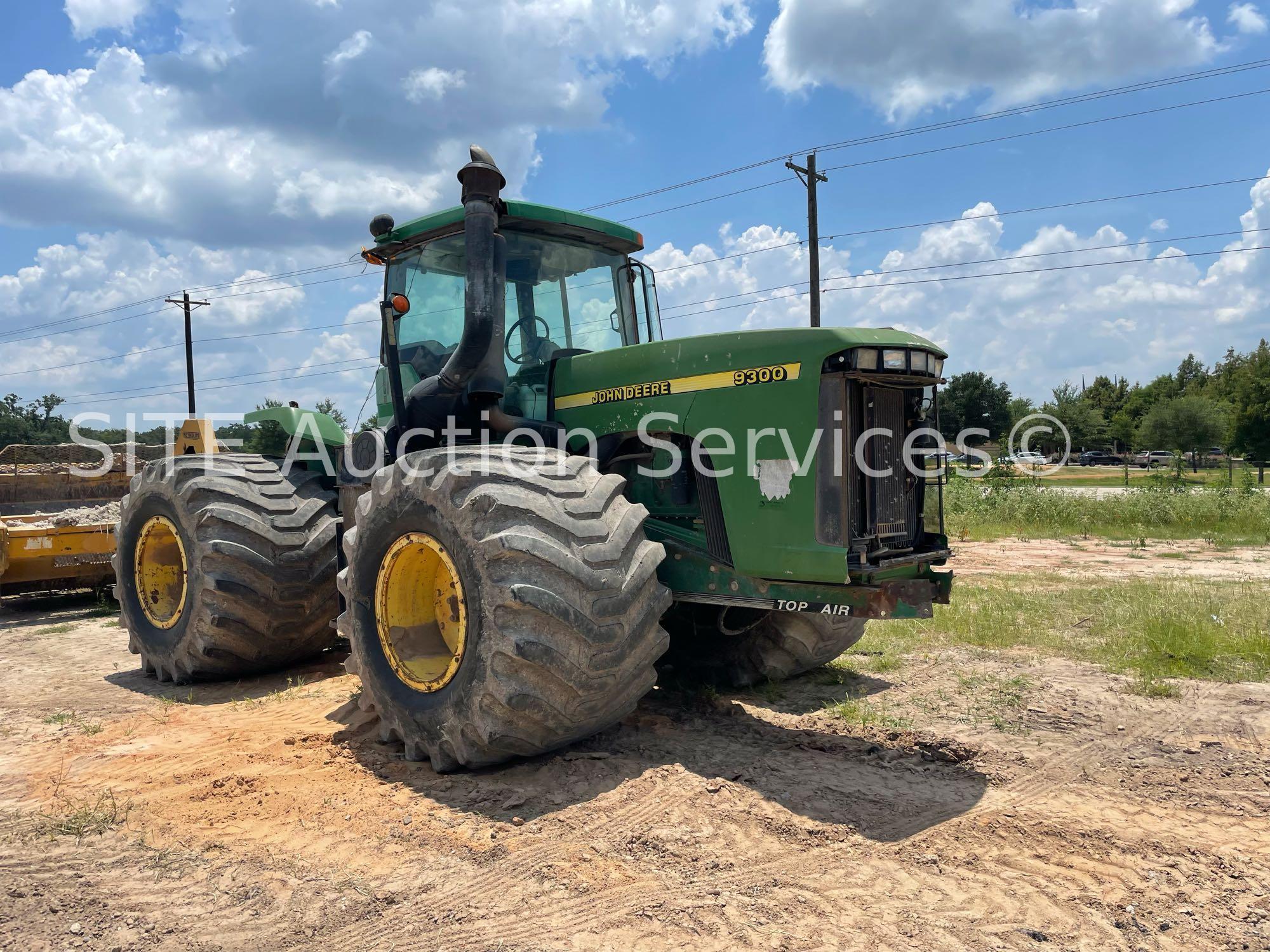 John Deere 9300 4WD Articulating MFWD Tractor