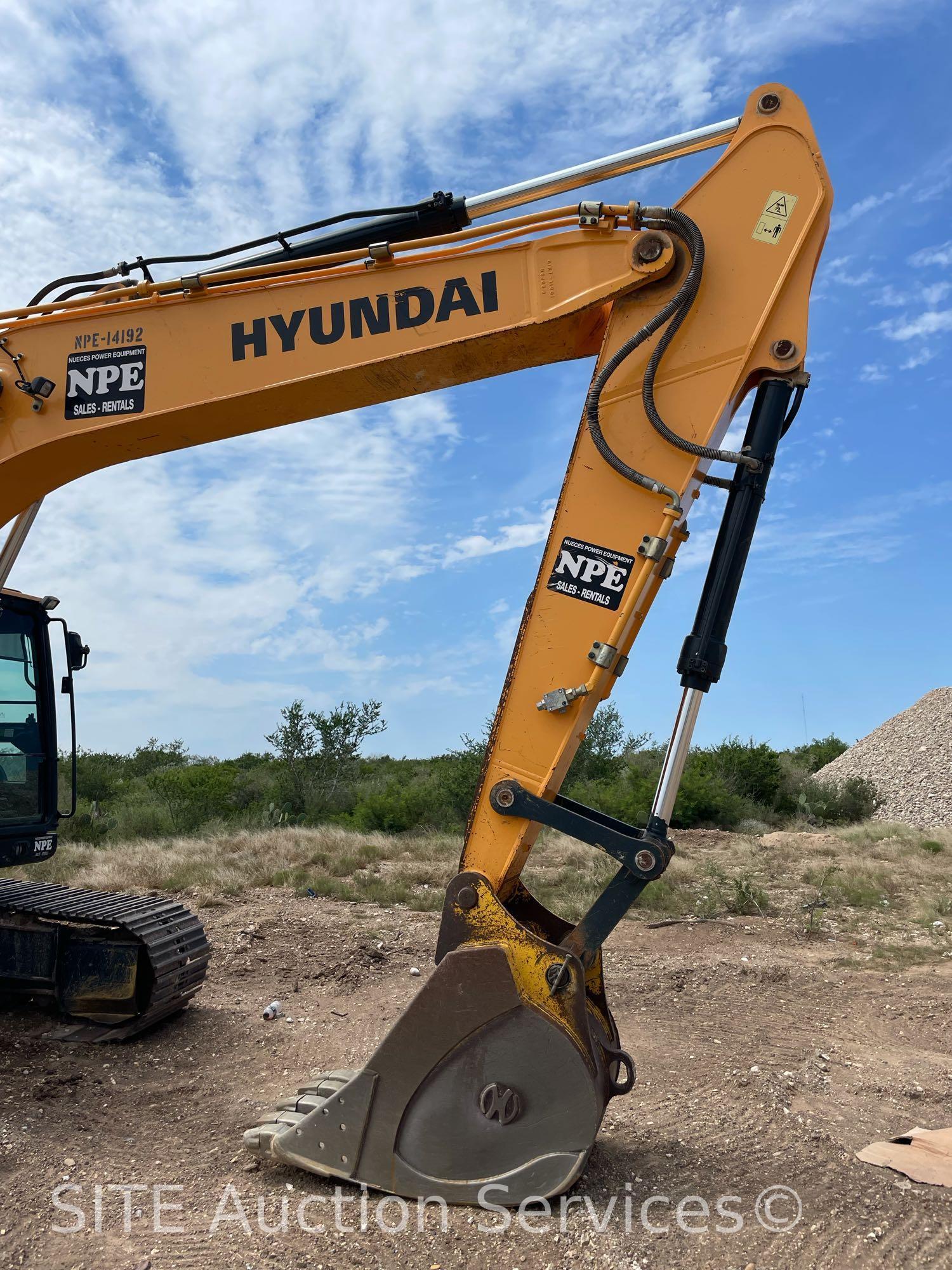 2017 Hyundai HX260L Hydraulic Excavator