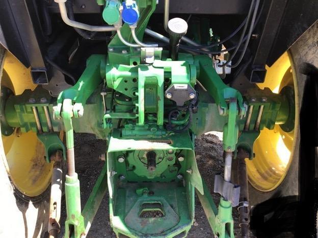 2019 John Deere 5075E MFWD Tractor w/ Bucket