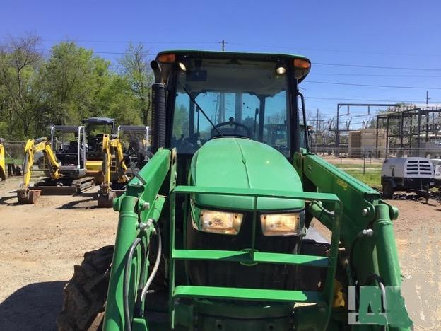 2019 John Deere 5075E MFWD Tractor w/ Bucket