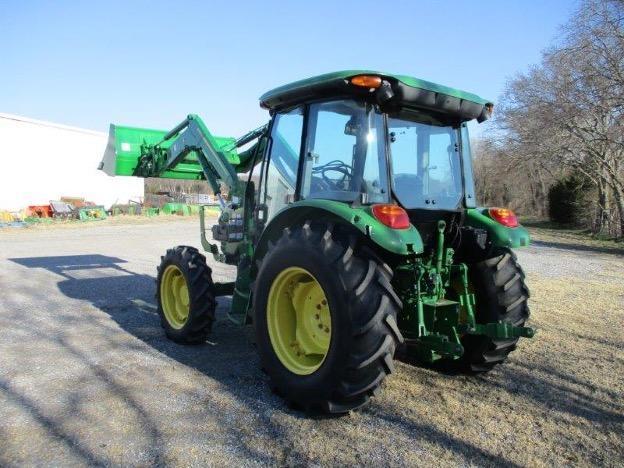 2019 John Deere 5075E MFWD Tractor w/ Bucket