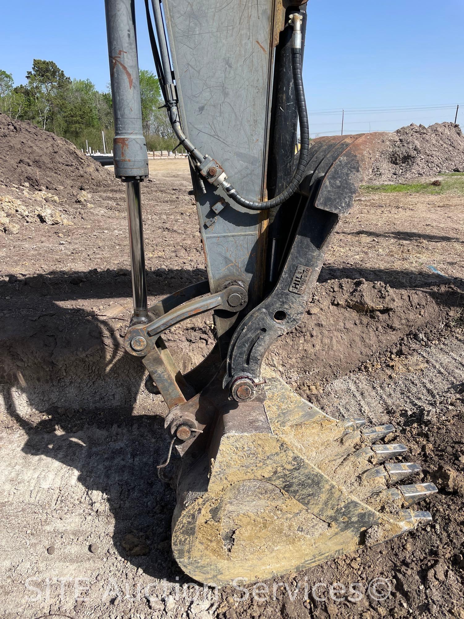 2012 Volvo EC220DL Hydraulic Excavator