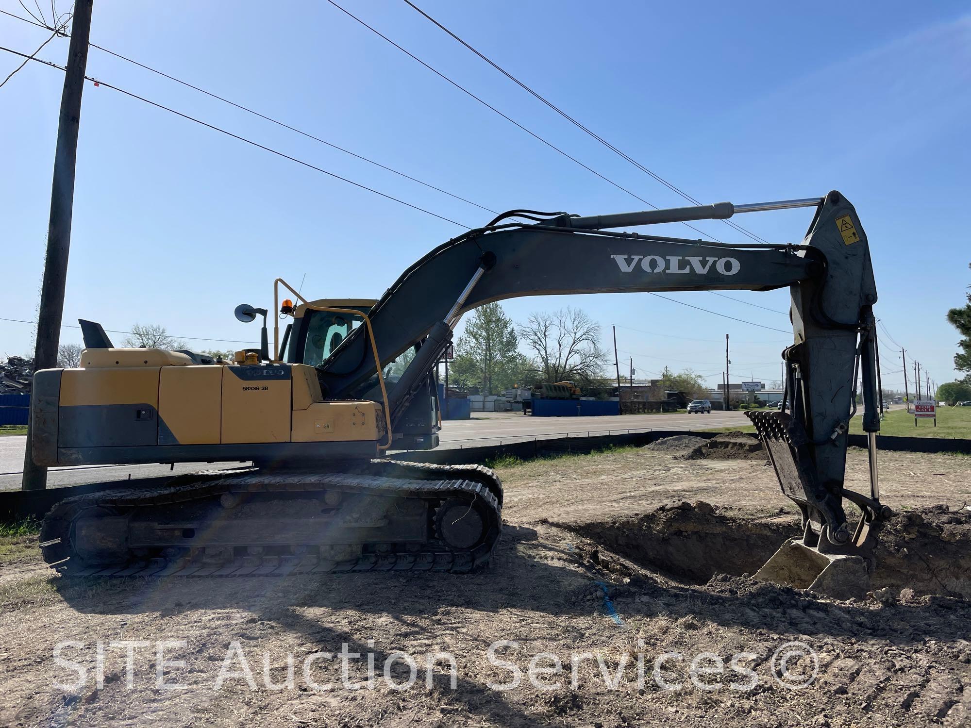 2012 Volvo EC220DL Hydraulic Excavator