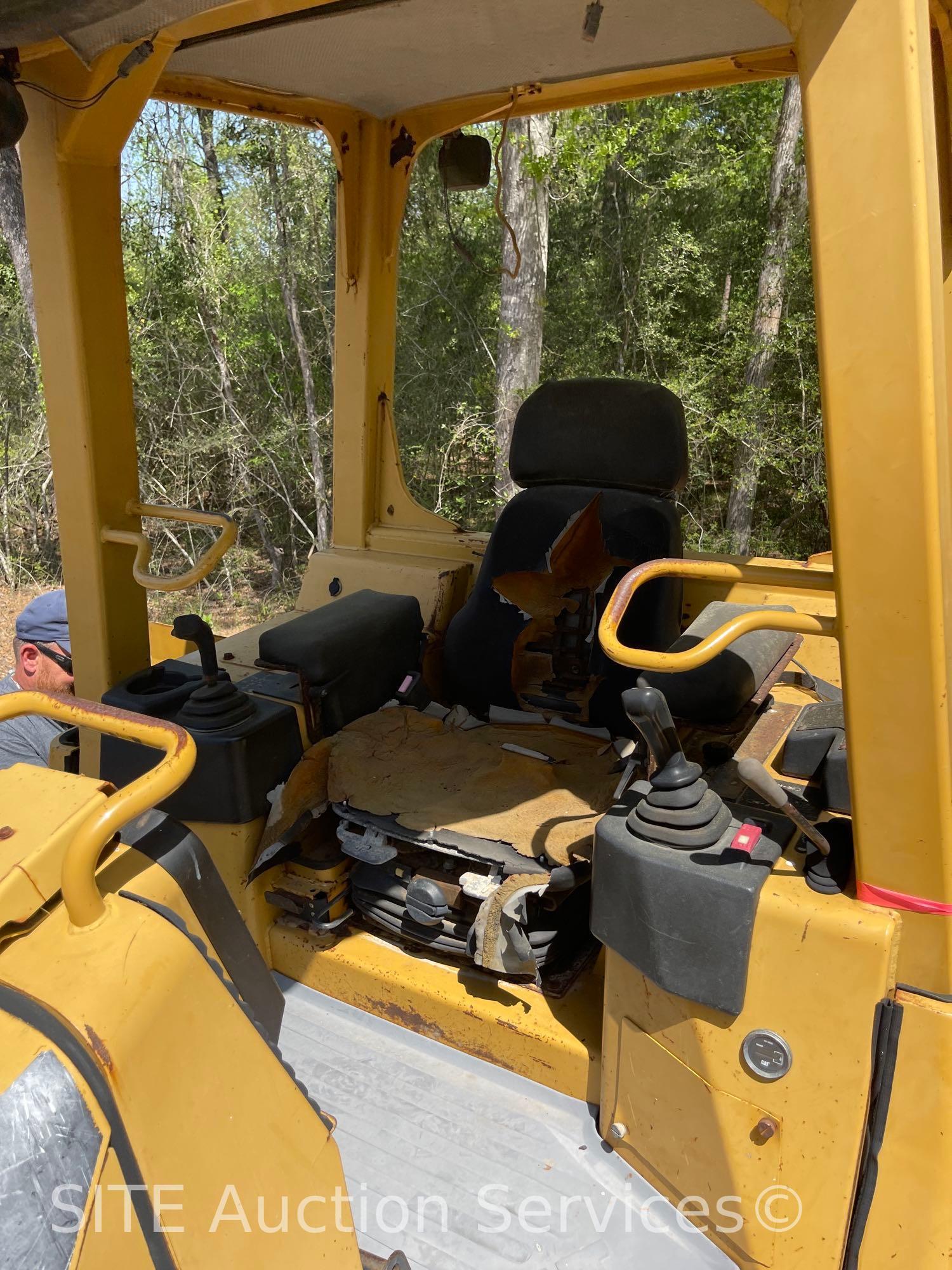 2004 CAT D3G LGP Crawler Dozer