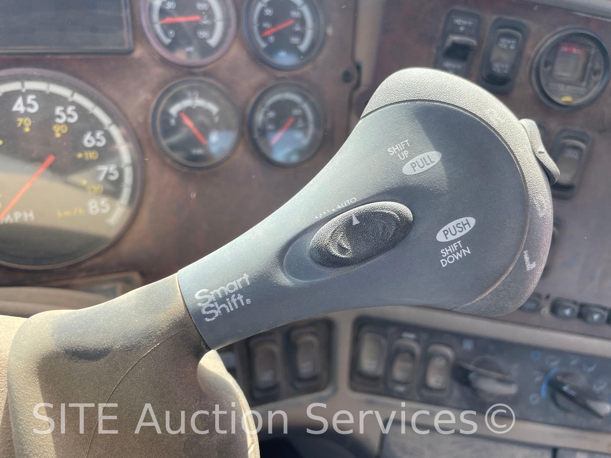 2001 Freightliner ST120 T/A Truck Tractor w/ Winch