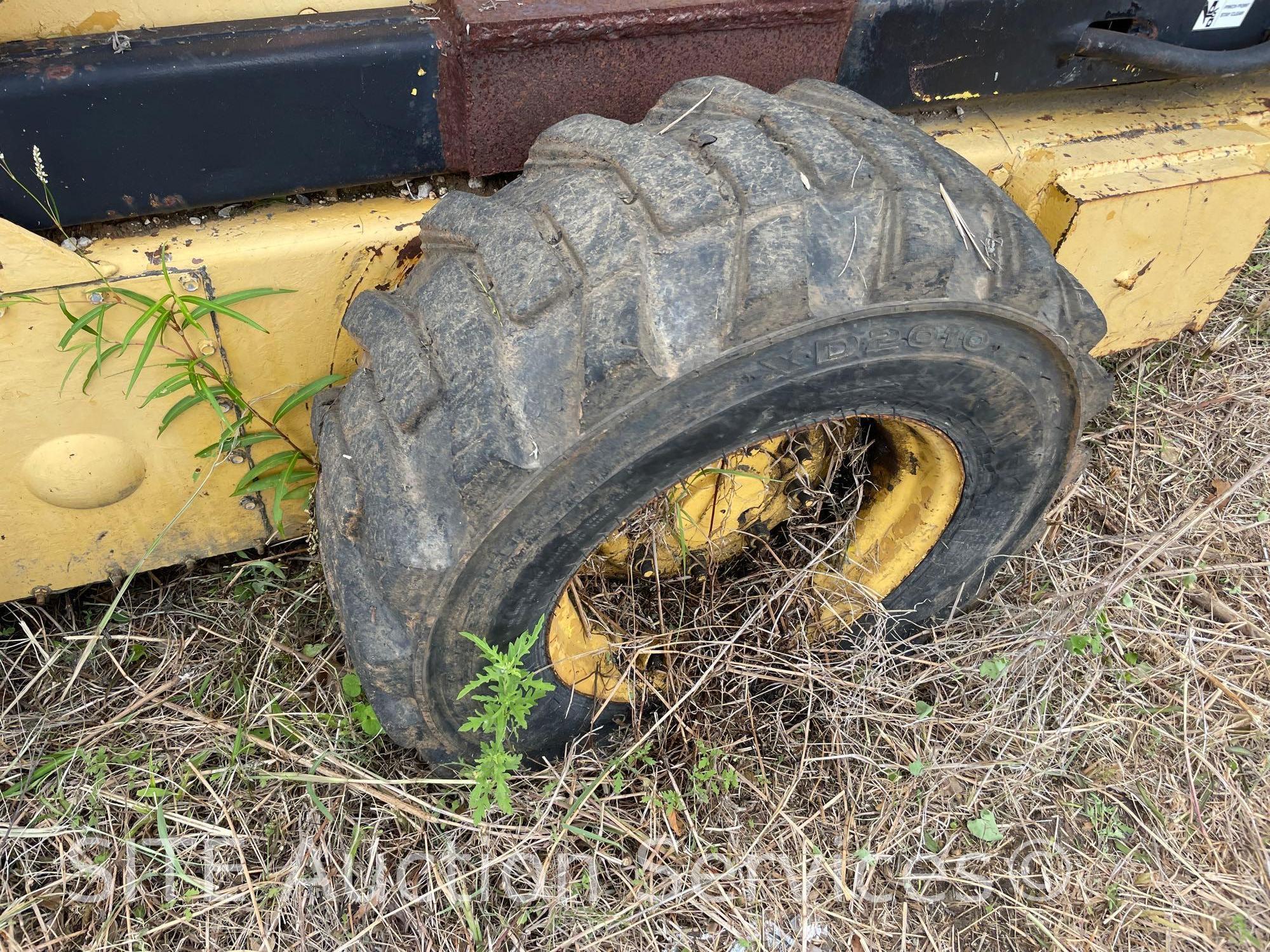 1984 New Holland L785 Skid Steer Loader