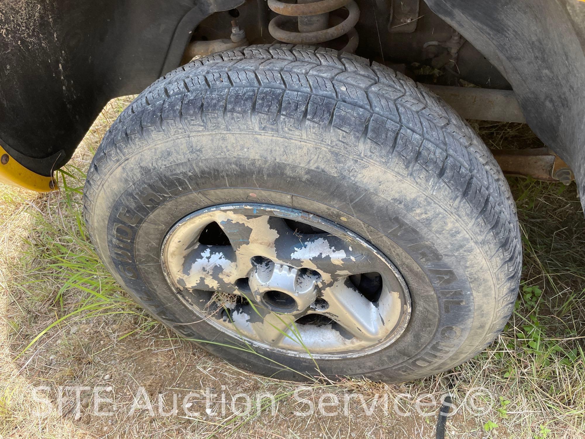 2000 Dodge Ram 1500 Extended Cab Pickup Truck