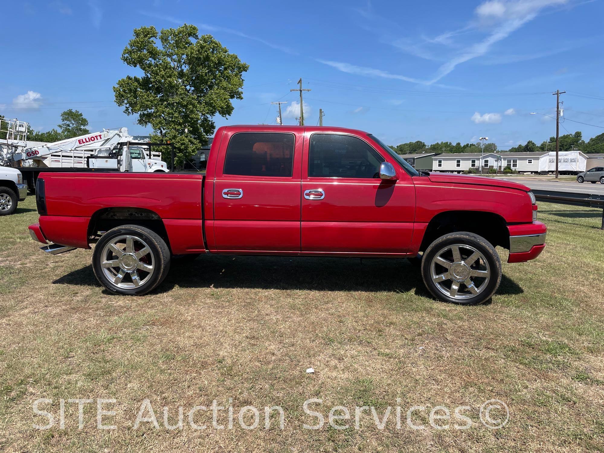 2005 Chevrolet Silverado 1500 Extended Cab Pickup Truck