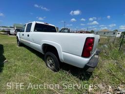 2005 Chevrolet Silverado 2500 Crew Cab Truck