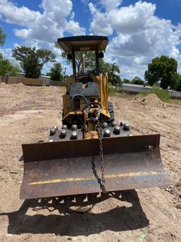 2003 CAT CP323C Vibratory Padfoot Roller