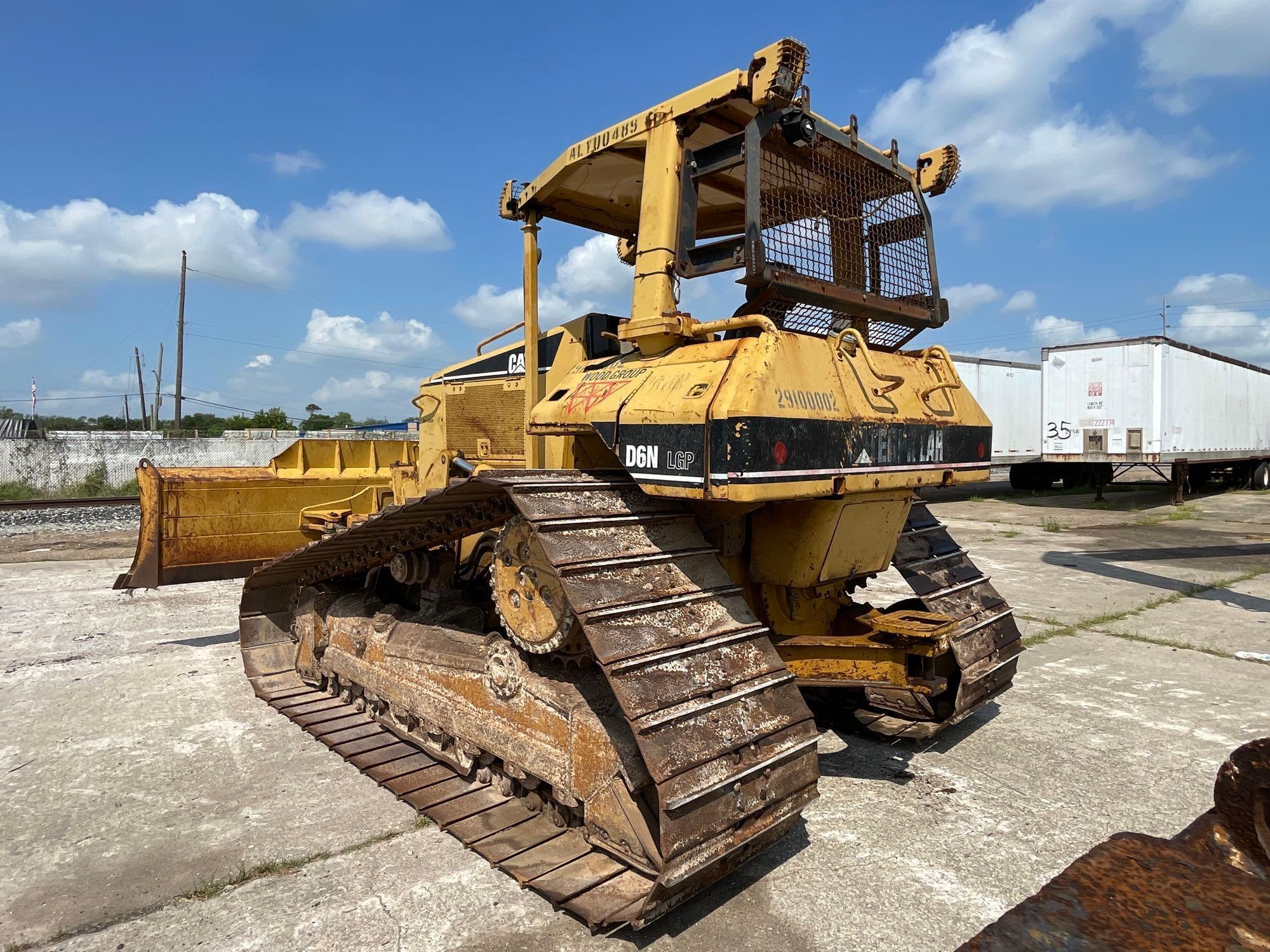 2003 CAT D6N LGP Crawler Dozer