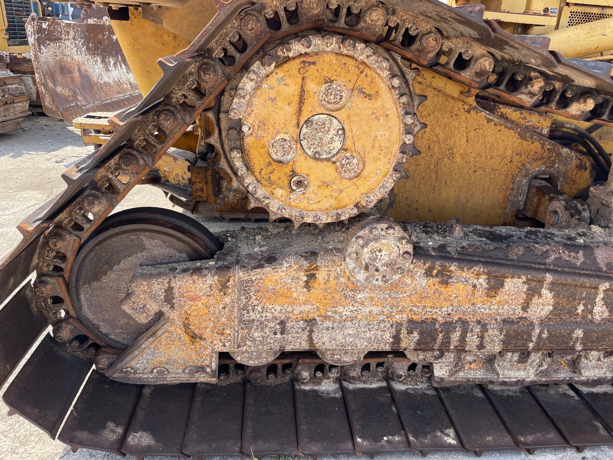 2003 CAT D6N LGP Crawler Dozer