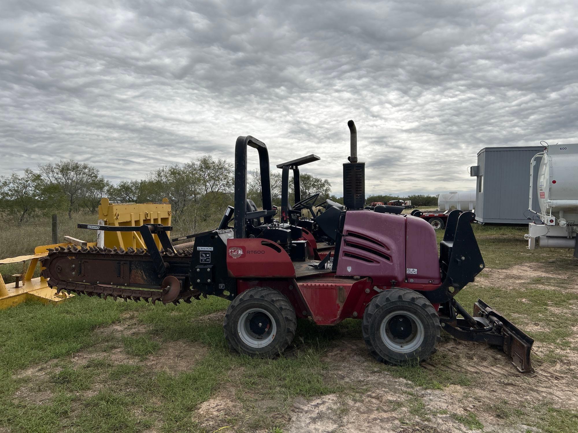 2013 Toro RT600 Riding Trencher