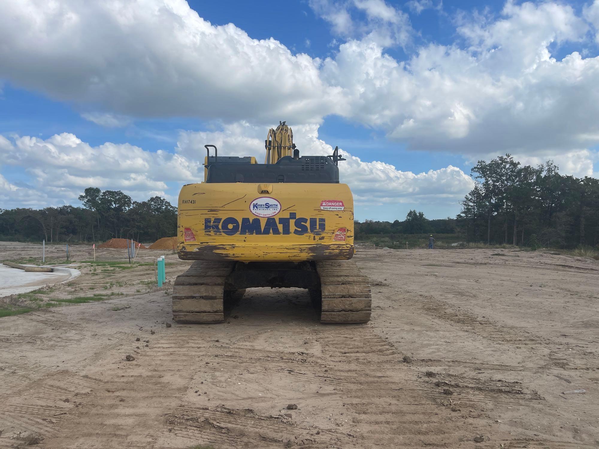 2017 Komatsu PC210LC-11 Hydraulic Excavator