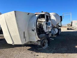 2005 Kenworth W900 T/A Mixer Truck