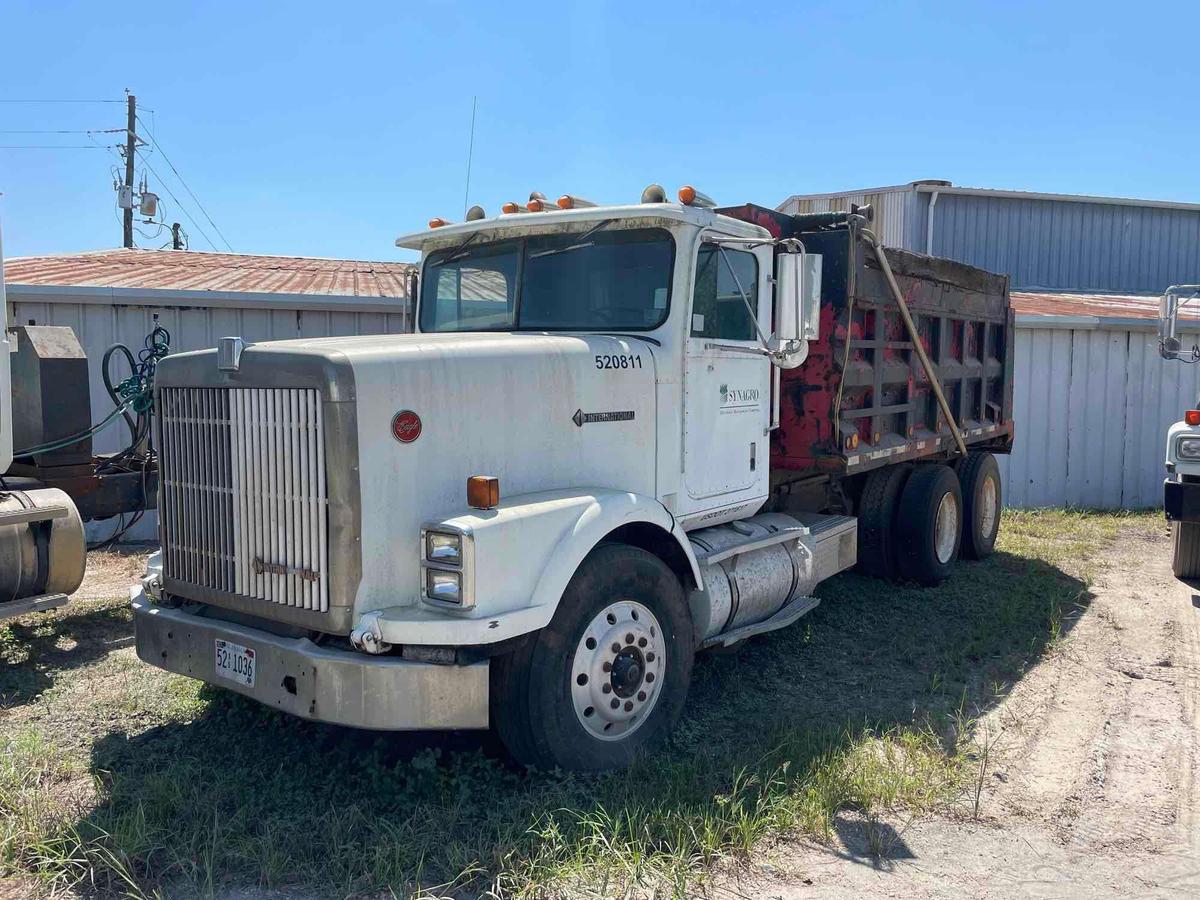 1990 International T/A Dump Truck