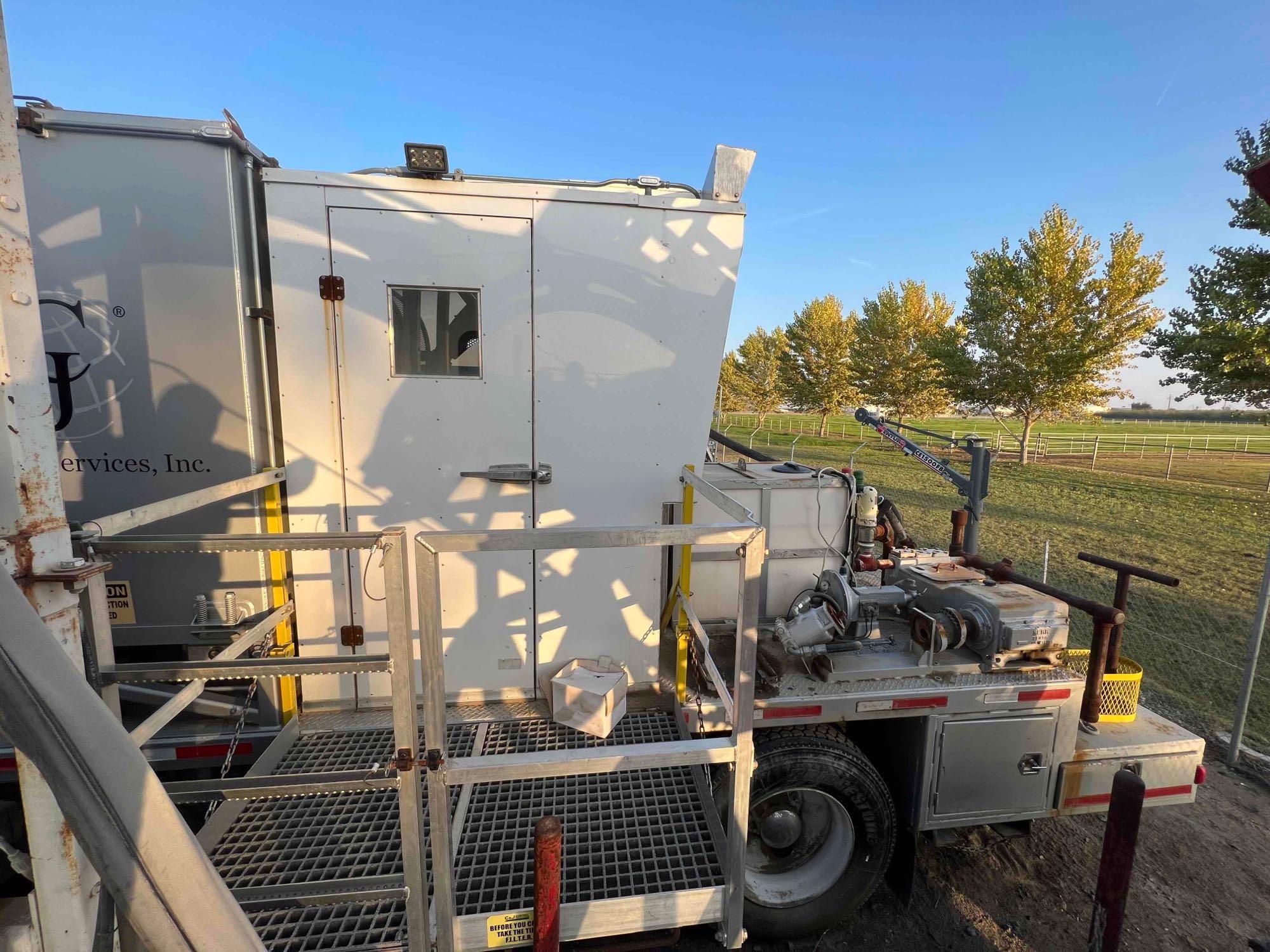 Kenworth T/A Truck Tractor w/ Foam Unit