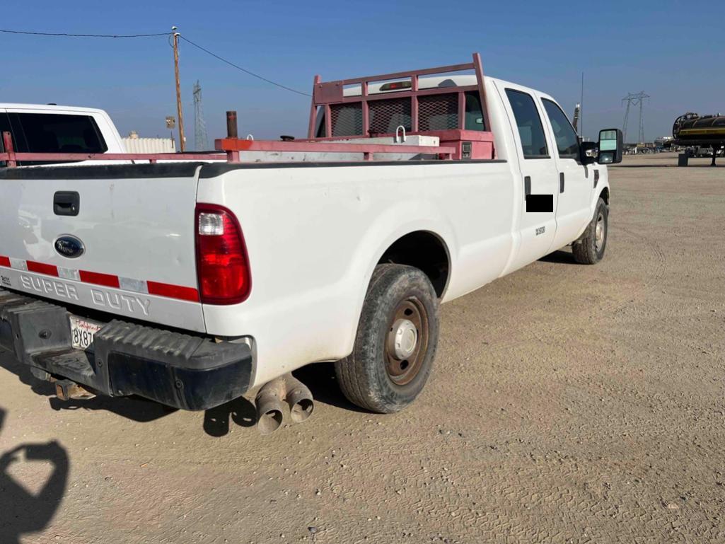 2009 Ford F350 SD Crew Cab Pickup Truck