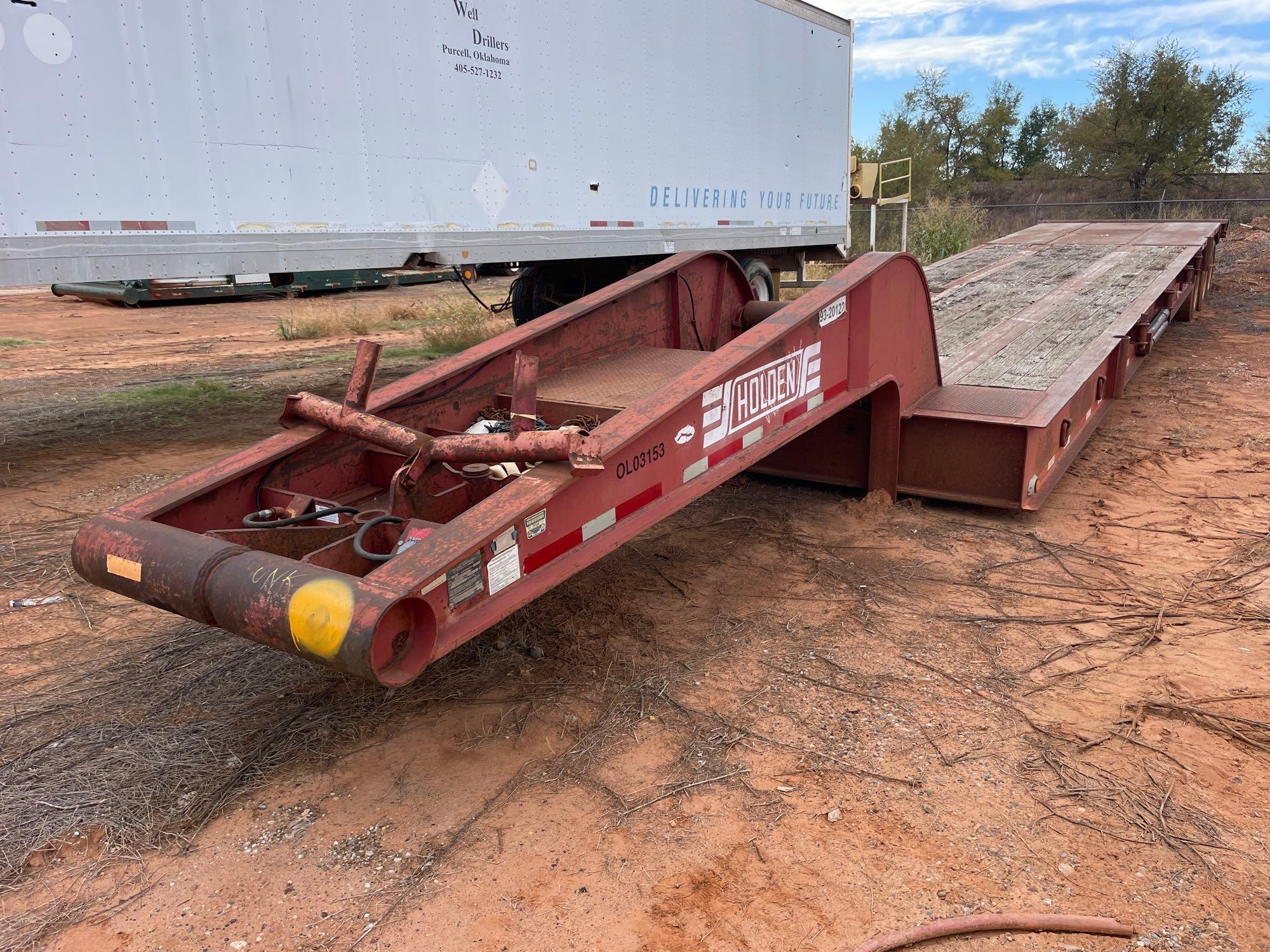 2001 Holden 35ft. Tri/A Lowboy Trailer