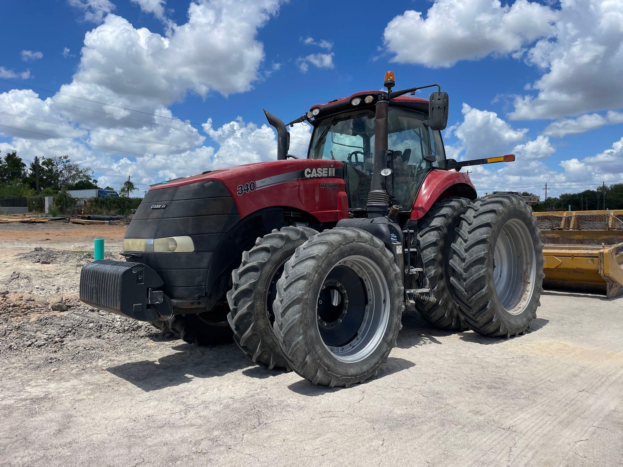 2015 Case Magnum 340 Tractor