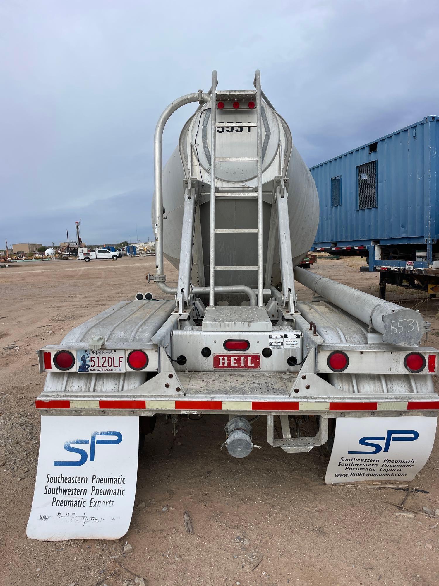 2006 Heil T/A Pneumatic Dry Bulk Trailer