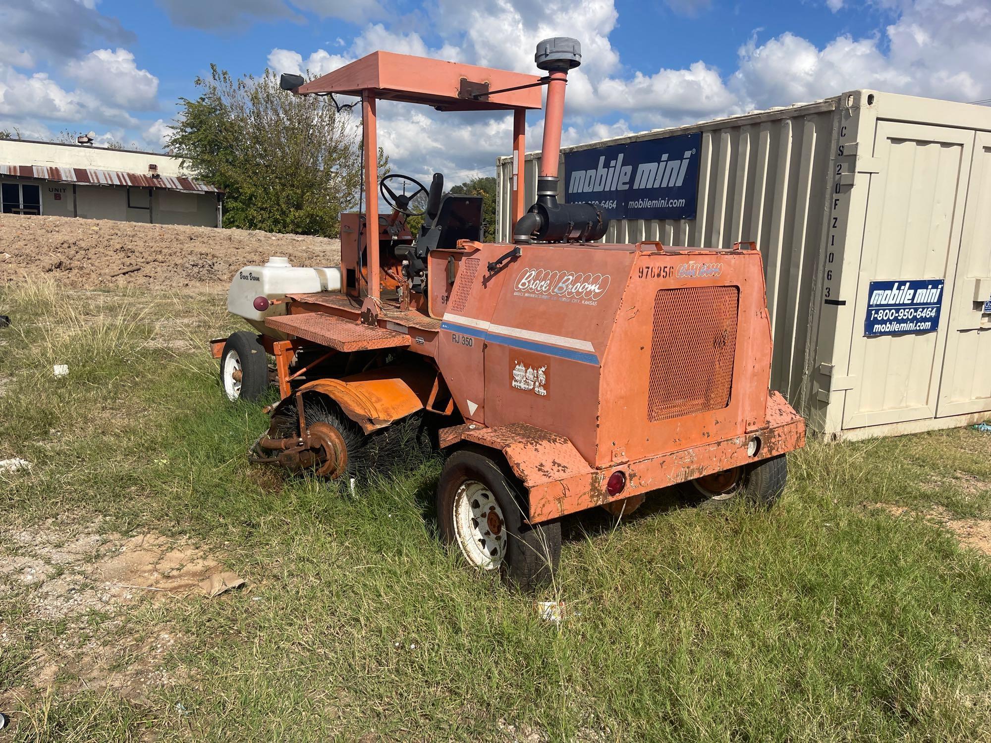 Broce RJ350 Road Construction Sweeper