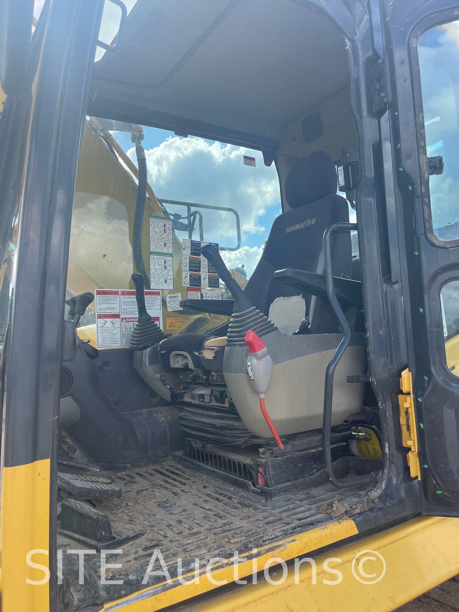 2017 Komatsu PC210LC-11 Hydraulic Excavator