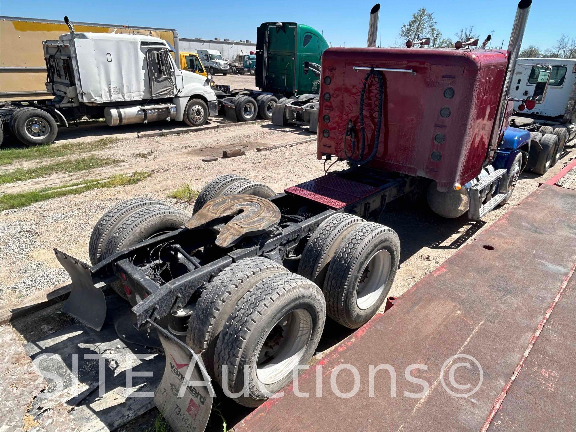 1994 Freightliner FLD T/A Sleeper Truck Tractor